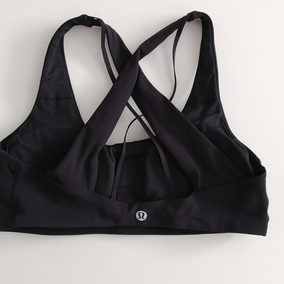 Lululemon EUC Light Support Yoga Bra Nulu A/B cup - Picture 2 of 2